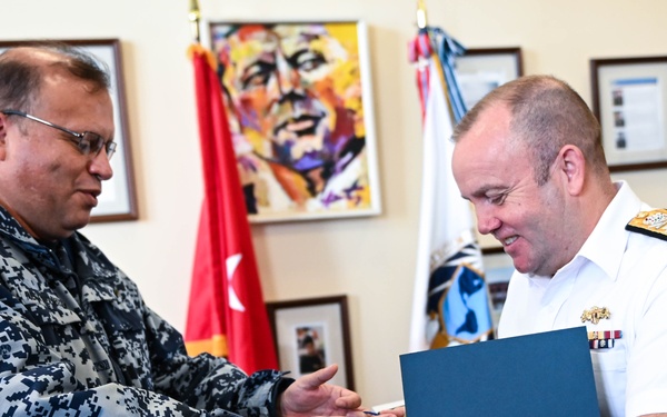 SOUTHCOM J5 Deputy Director for Allied Integration Visits the IADC