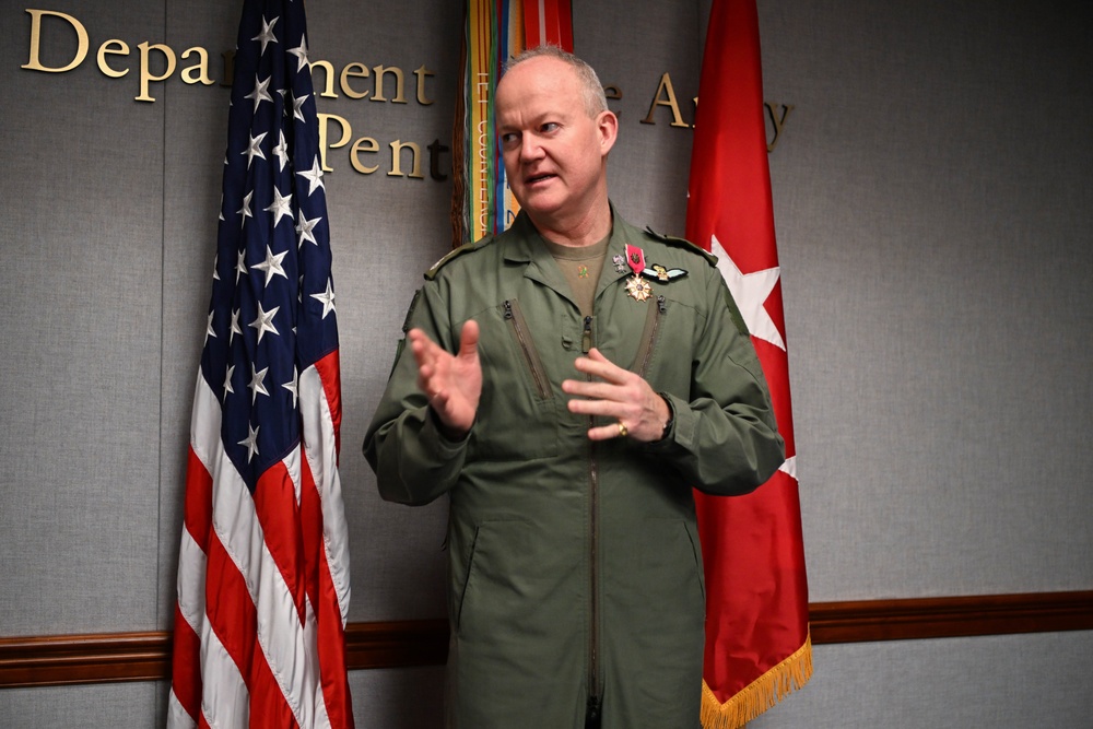 DAS Hosted LOM Award Ceremony Brig Gen Paul Tennant