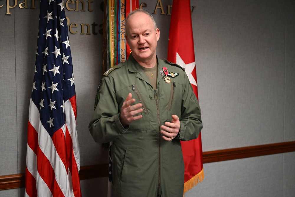 DAS Hosted LOM Award Ceremony Brig Gen Paul Tennant