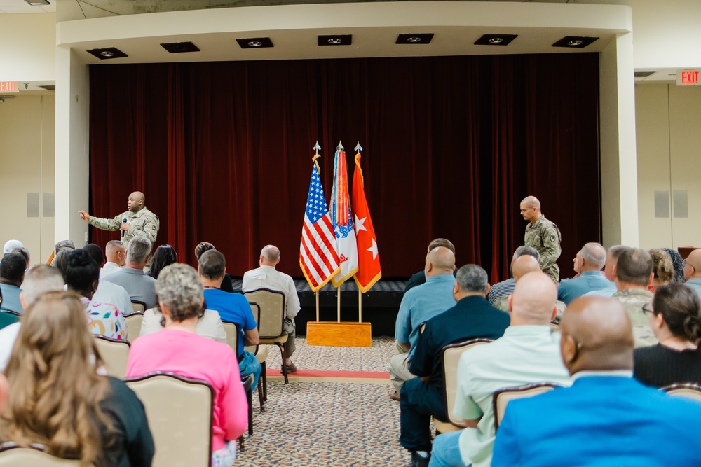 Fort Novosel hosts IMCOM commanding general