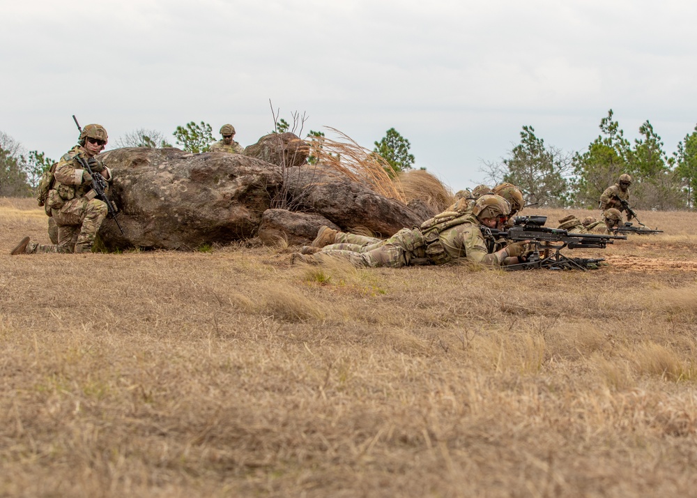 1-325 AIR Red Falcons conduct squad live-fire exercise