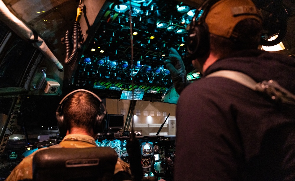 ARCTIC EDGE 24: NYANG Crew prepare to land C-130