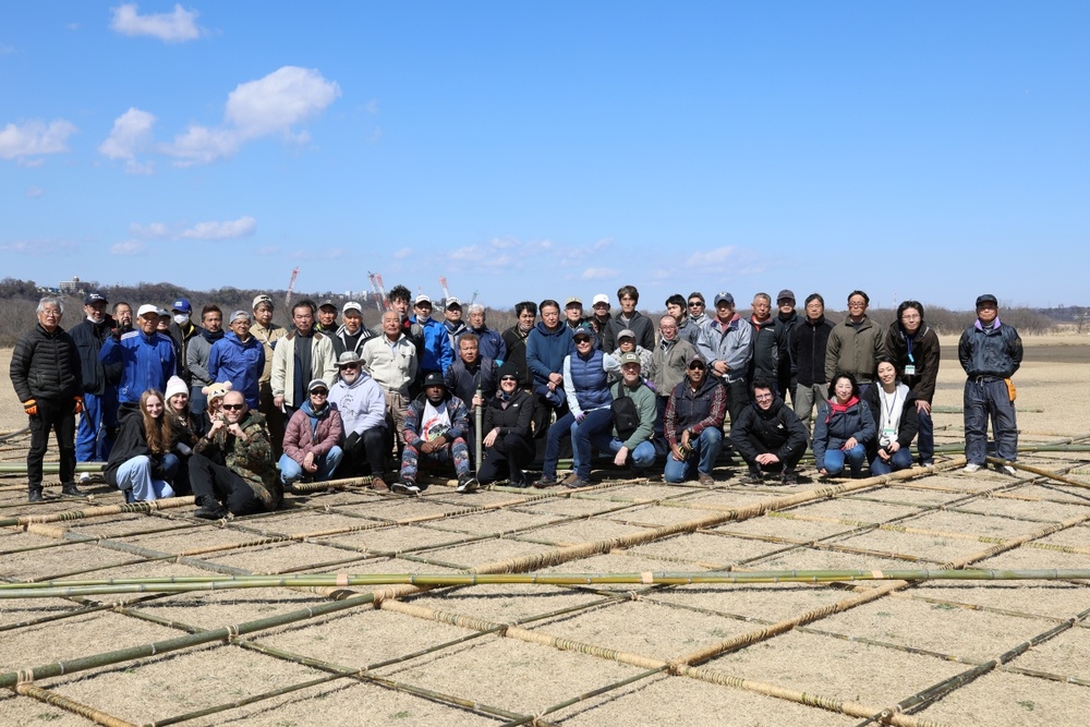 Camp Zama residents join 190-year-old tradition to build giant kite for city festival