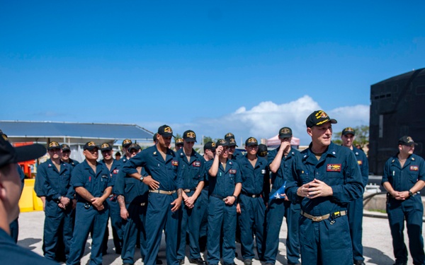 USS Annapolis Receives Battle E