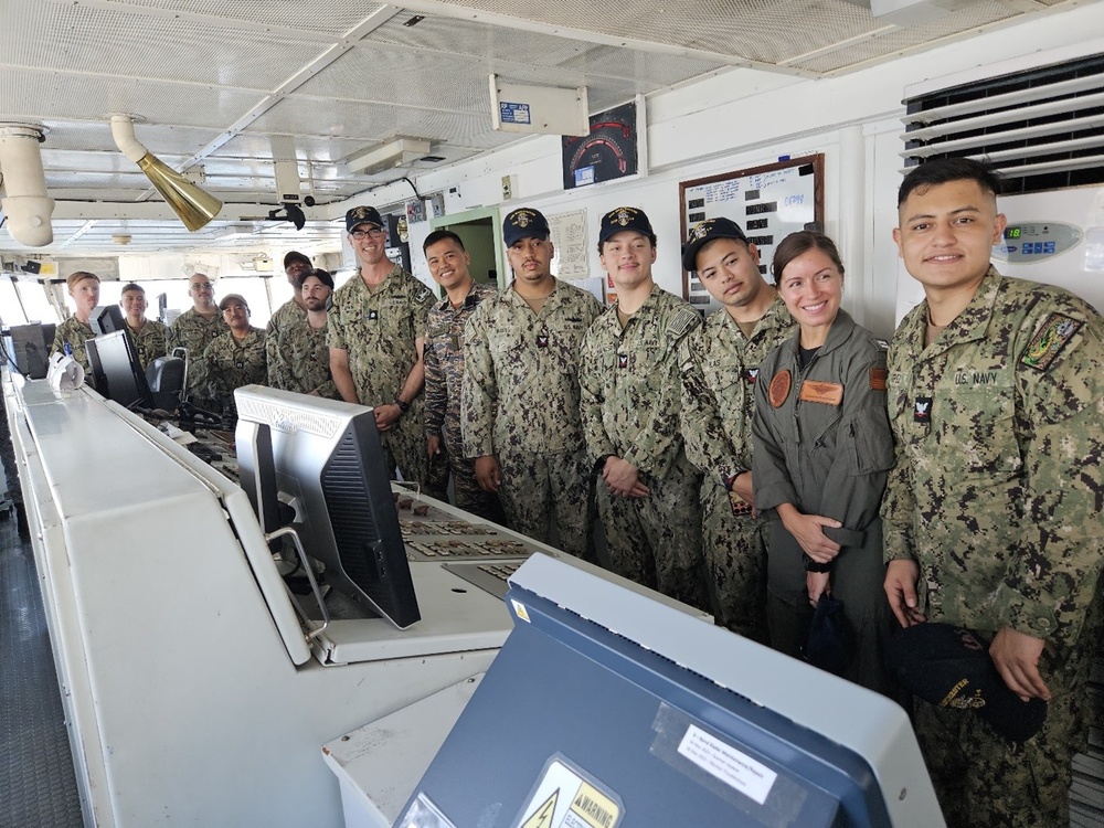 USS Manchester (LCS 14) visits Philippine Navy Ships BRP Antonio Luna (FF151), BRP Jose Rizal (FF150), and BRP Gregorio Velasquez (AGR 702)