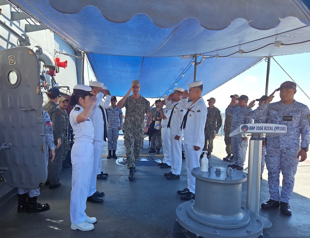 USS Manchester (LCS 14) visits Philippine Navy Ships BRP Antonio Luna (FF151), BRP Jose Rizal (FF150), and BRP Gregorio Velasquez (AGR 702)