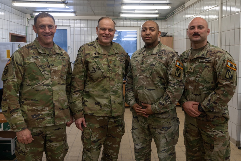 Chaplain Cook Visits JMTG-U