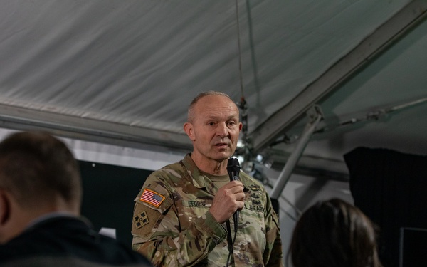 Chief of Staff of the Army visits Project Convergence Capstone 4