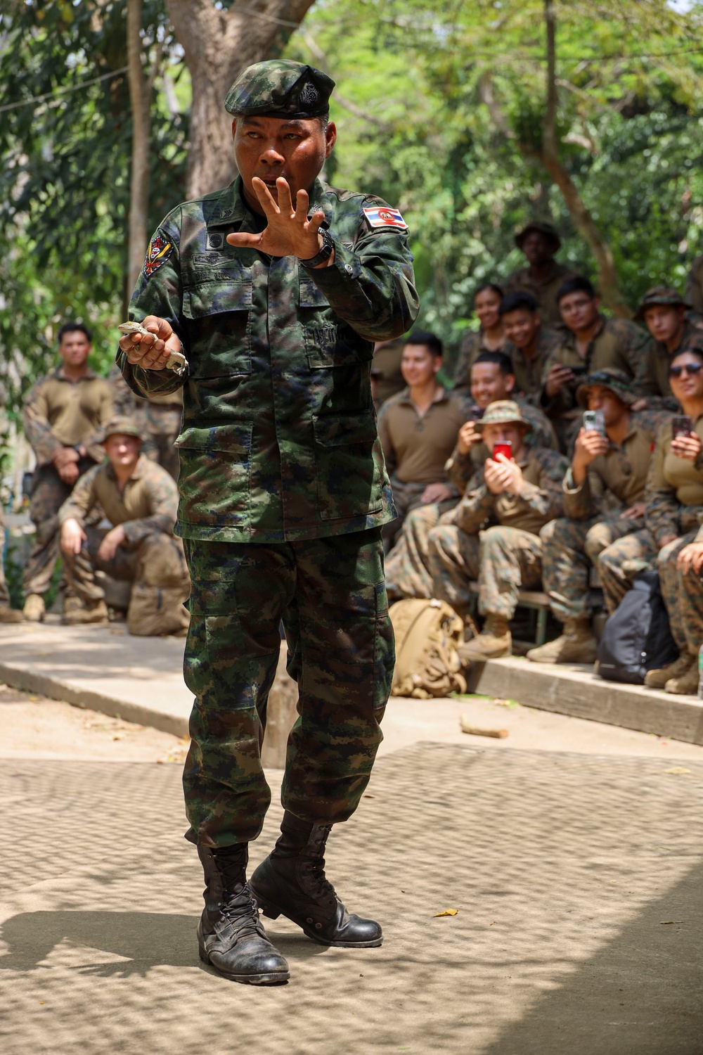 15th MEU Learns How to Survive in the Jungle