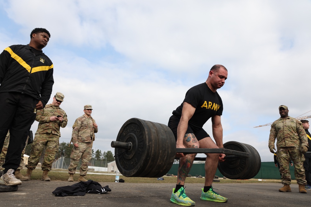 DVIDS - Images - Soldier Conducts Army Combat Fitness Test