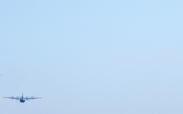 Airmen, Soldiers load AFCENT C-130s with humanitarian aid bound for Gaza
