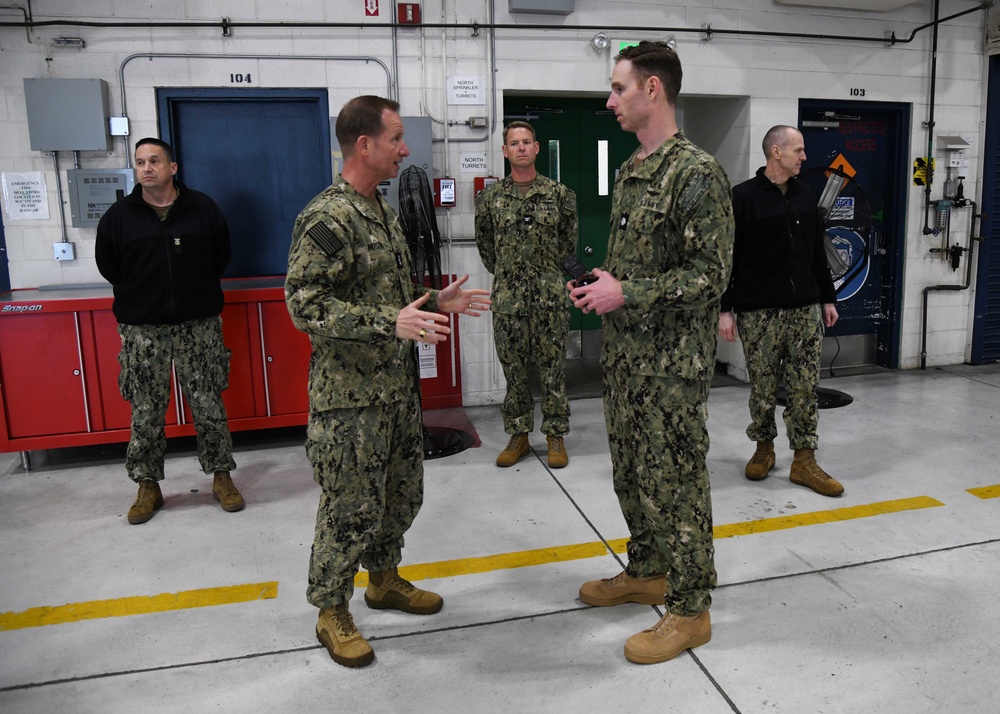 CNR visits NAS Whidbey Island