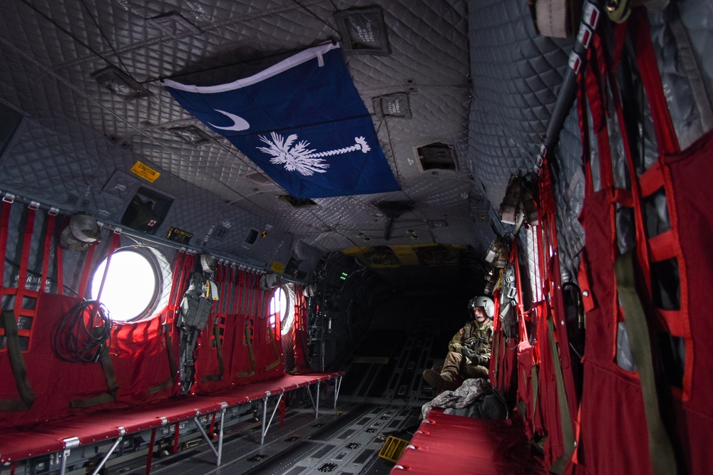 59th Aviation Troop Command Chinook supports special operations paratroopers