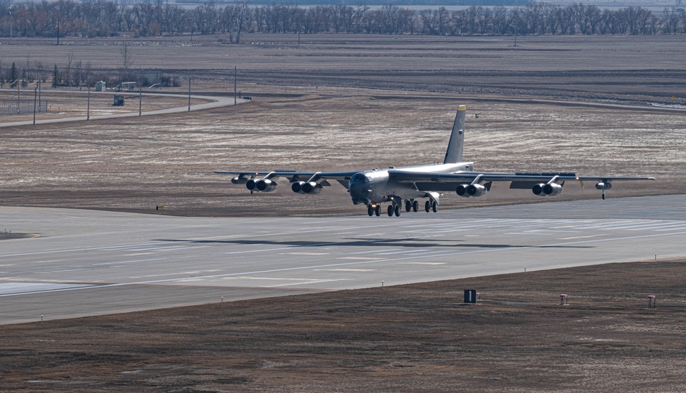 Minot B-52H Stratofortresses return from Bomber Task Force deployment