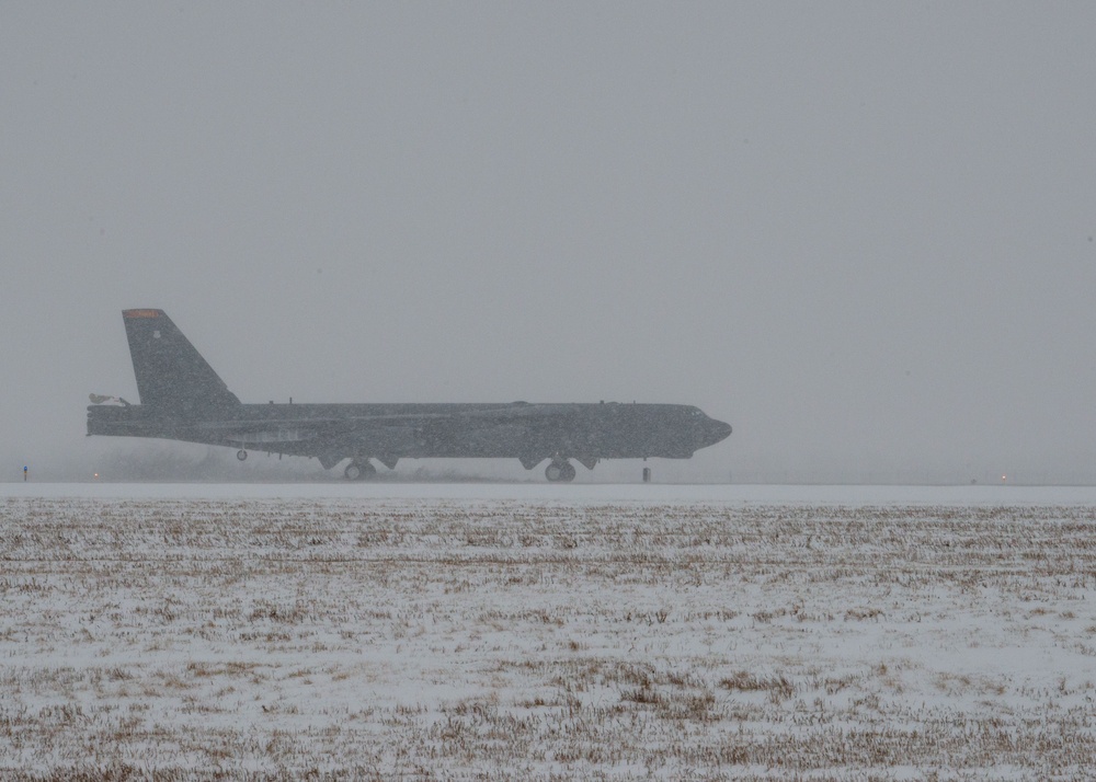 Minot B-52H Stratofortresses return from Bomber Task Force deployment