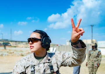 U.S. Marines, Jordanian Soldiers Conduct All-Female Marksmanship SMEE