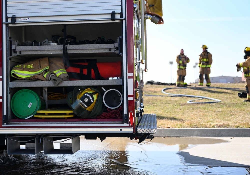 Guard firefighters conduct live burn training