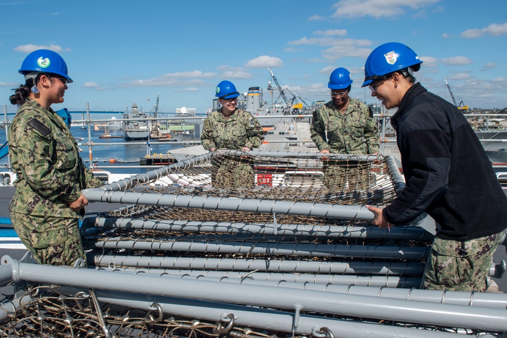 USS Essex In-Port Operations