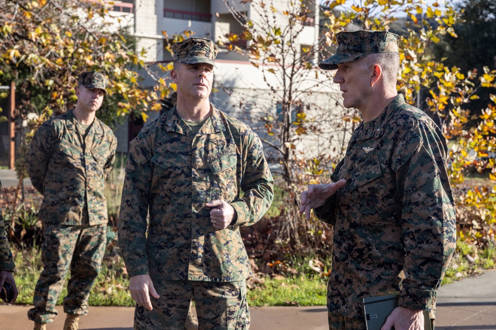MCI-West Commanding General participates in barracks walkthrough