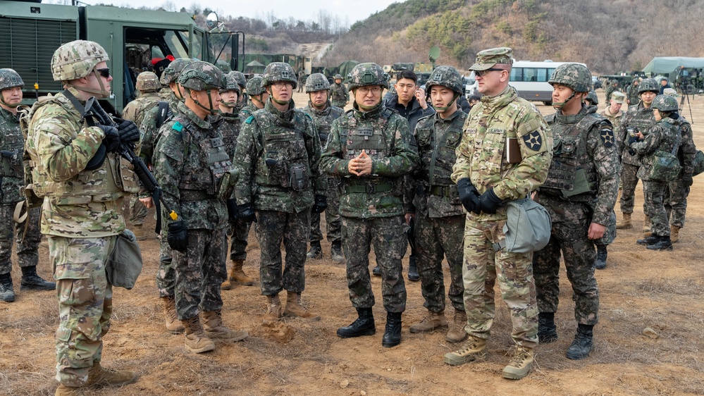 ROK Army general tours Freedom Shield 24, training site