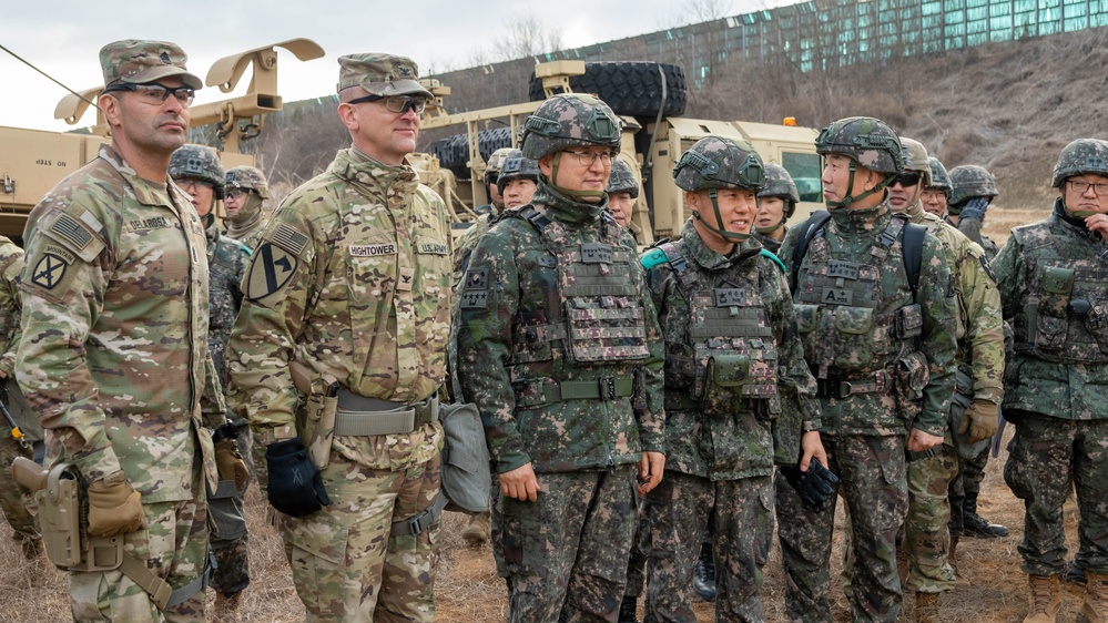 ROK Army general tours Freedom Shield 24, training site