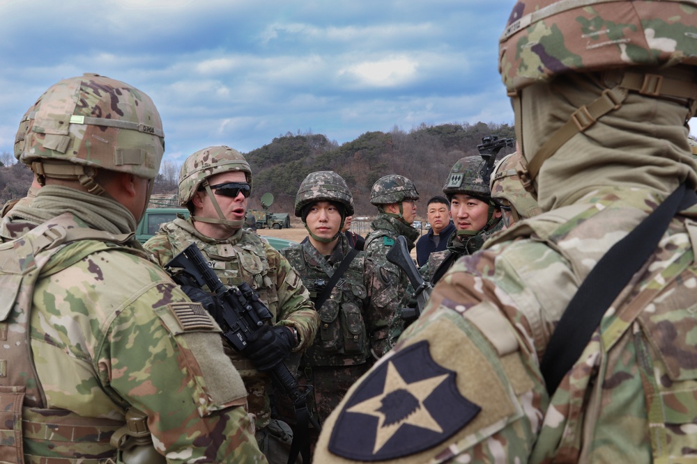 U.S. Soldiers and ROK soldiers train together, Freedom Shield 24