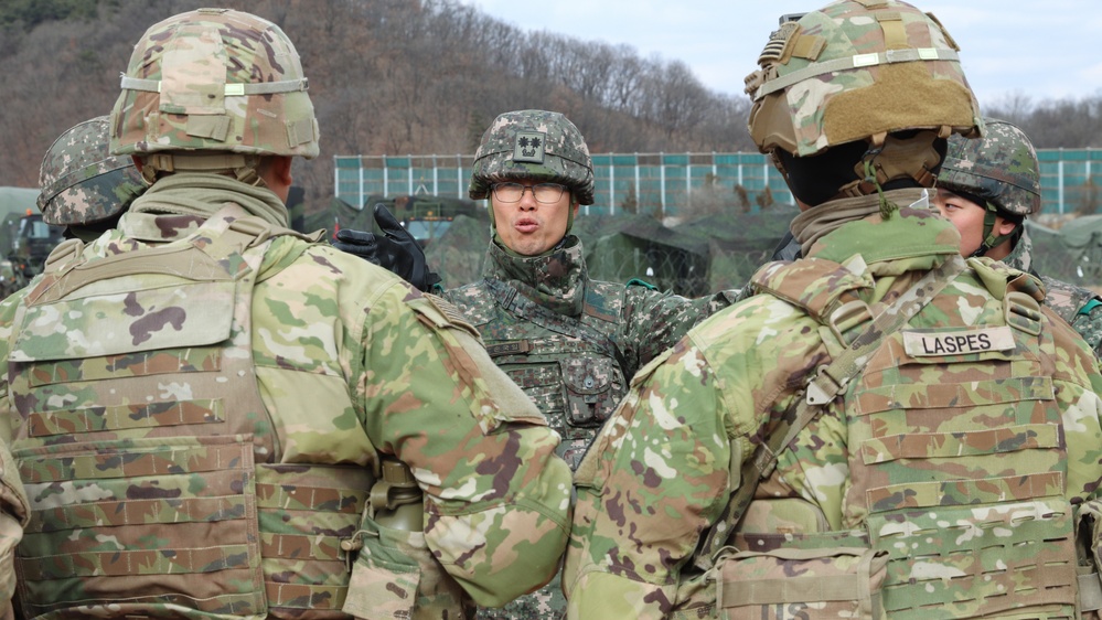 U.S. Soldiers and ROK soldiers train together, Freedom Shield 24