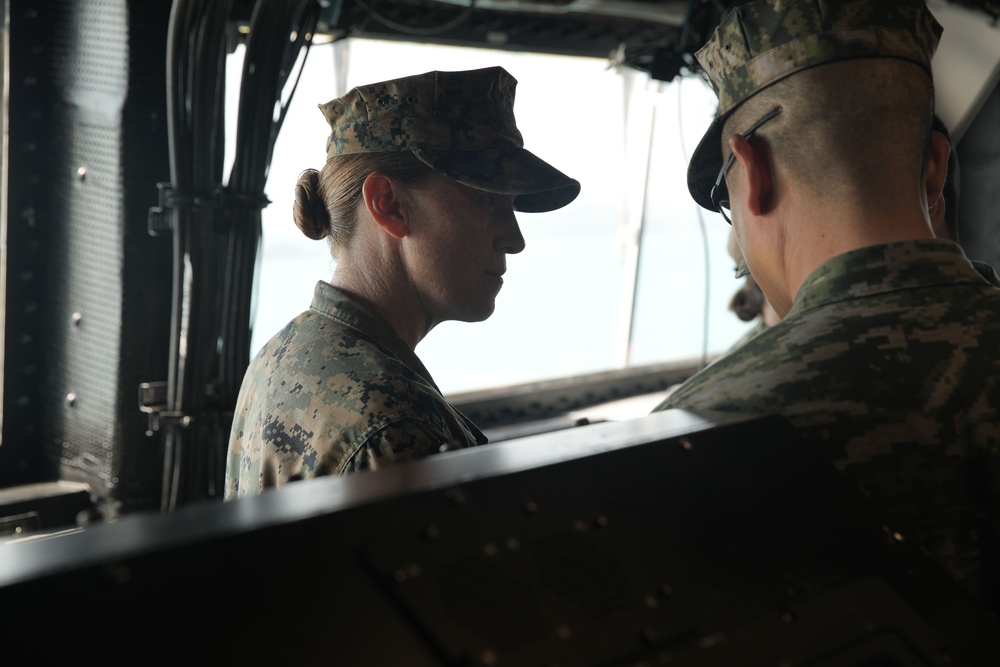 15th MEU, USS Somerset Host ROK Navy and Marine Corps
