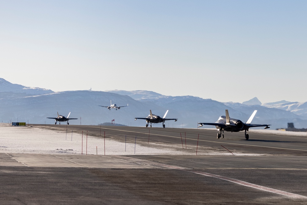 U.S. Marines with Marine Fighter Attack Squadron (VMFA) 542 and Royal Norwegian Air Force personnel participate in a media day