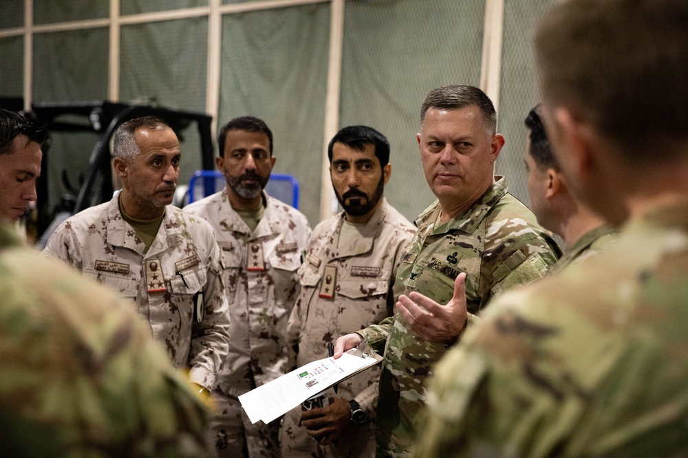 UAE delegates visit Fort Liberty for Airborne operations tour