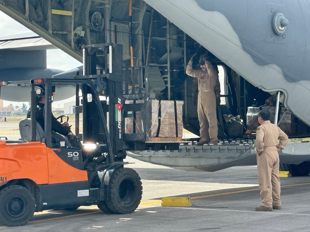 AFCENT Airmen Load Humanitarian Aid for Airdrop to Gaza