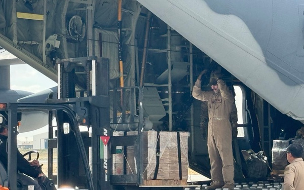AFCENT Airmen Load Humanitarian Aid for Airdrop to Gaza