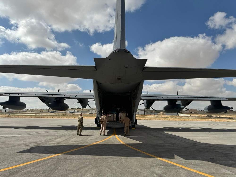 AFCENT Airmen Load Humanitarian Aid for Airdrop to Gaza