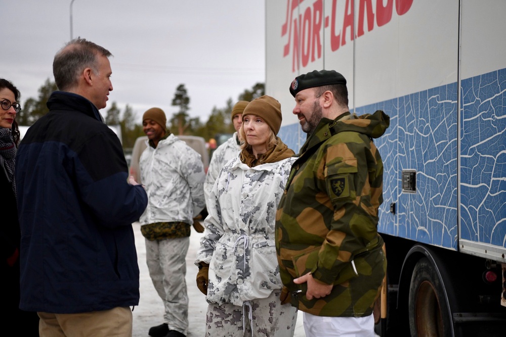 Under Secretary of the Navy Speaks With Marines and Norwegian Service Members