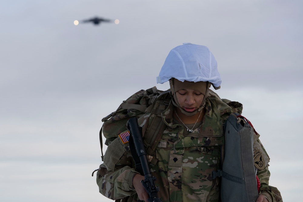 2-11 Airborne Paratroopers conduct all female jump for International Women’s Day