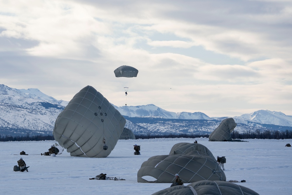 2-11 Airborne Paratroopers conduct all female jump for International Women’s Day