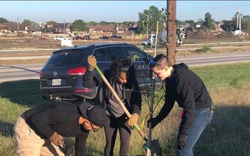 Cpl. Natalie A. Lenehan volunteers in support of Enviromental Conservation in the City of Nolanville