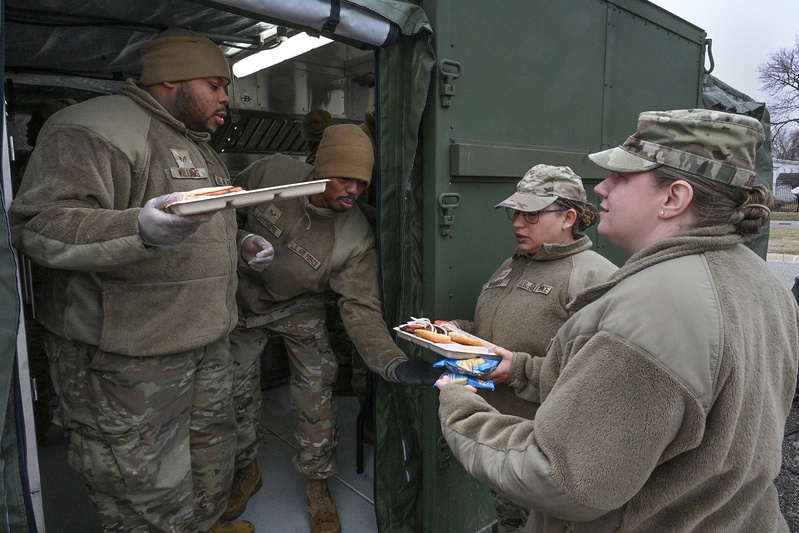 New mobile kitchen provides meals for deployed Airmen