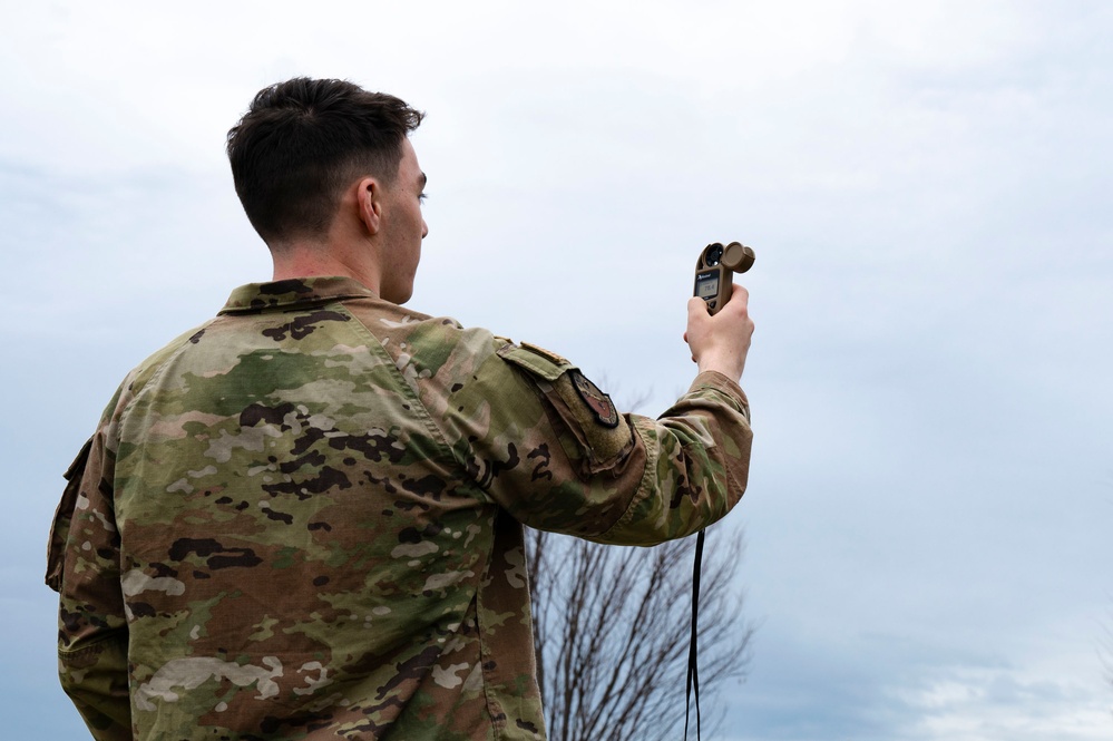 Manual weather observation