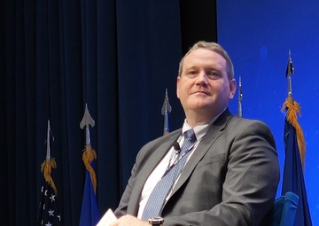 DAF leaders discuss future vision, priorities at AFRL town hall