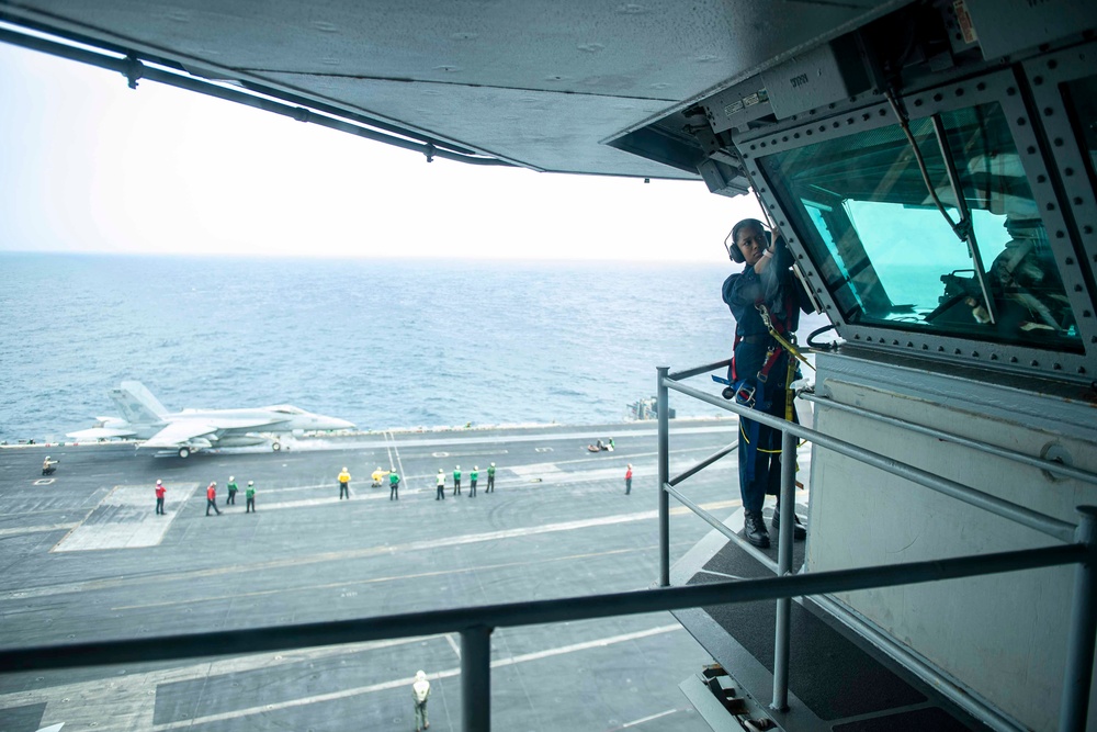 USS Dwight D. Eisenhower Conducts Routine Maintenance in the Red Sea