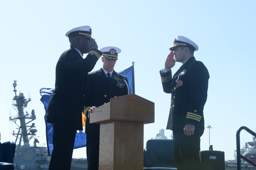 USS Tulsa (LCS 16) Blue Crew Holds Change of Command Ceremony