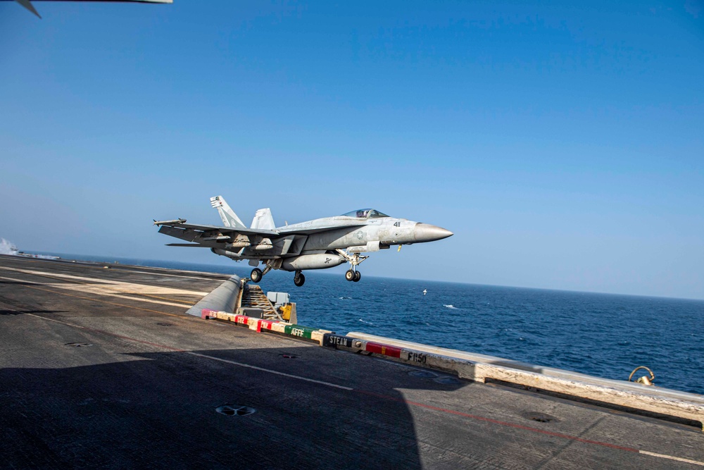 USS Dwight D. Eisenhower Conducts Flight Operations in the Red Sea