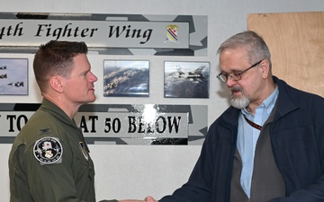 Veteran hits 30-year milestone at Eielson