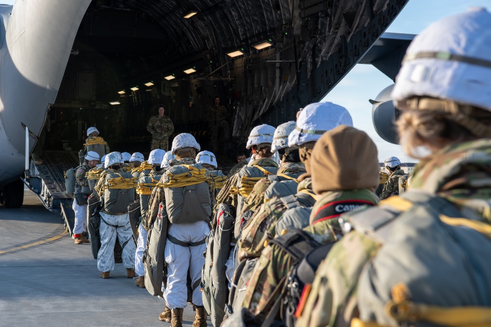 Paratroopers from 11th Airborne take part in all-women jump