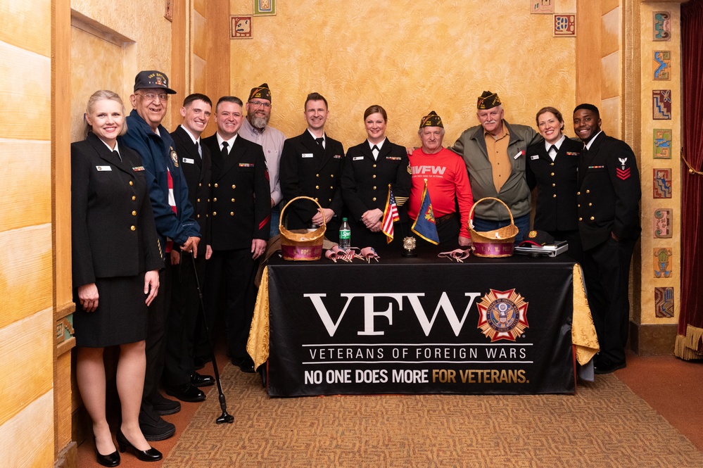 Navy Band Sea Chanters perform at historic Lincoln Theater