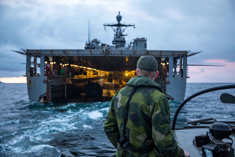 USS Gunston Hall conducts small boat operations in support of Steadfast Defender 24