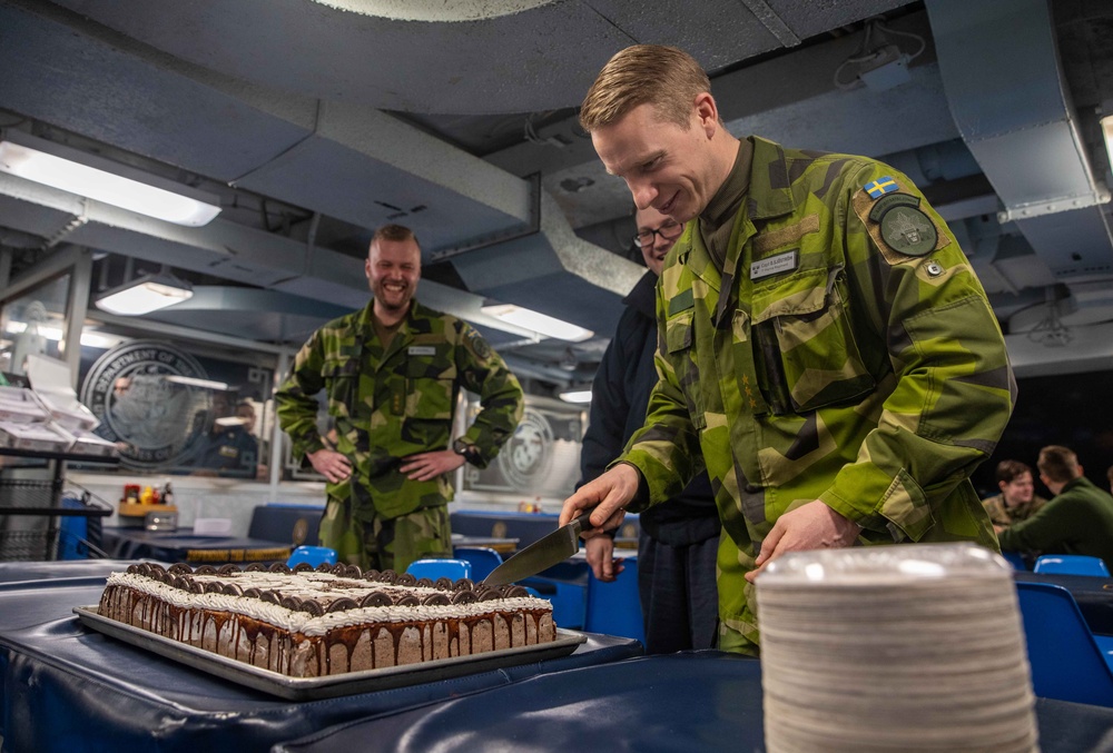 USS Gunston Hall celebrates Sweden joining NATO