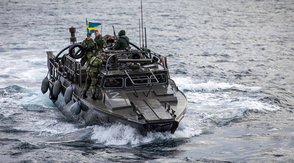 USS Gunston Hall conducts small boat operations in support of Steadfast Defender 24