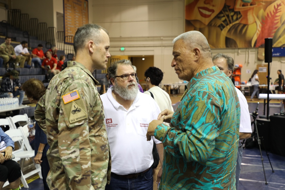 USACE team attends town hall meeting in Lahaina